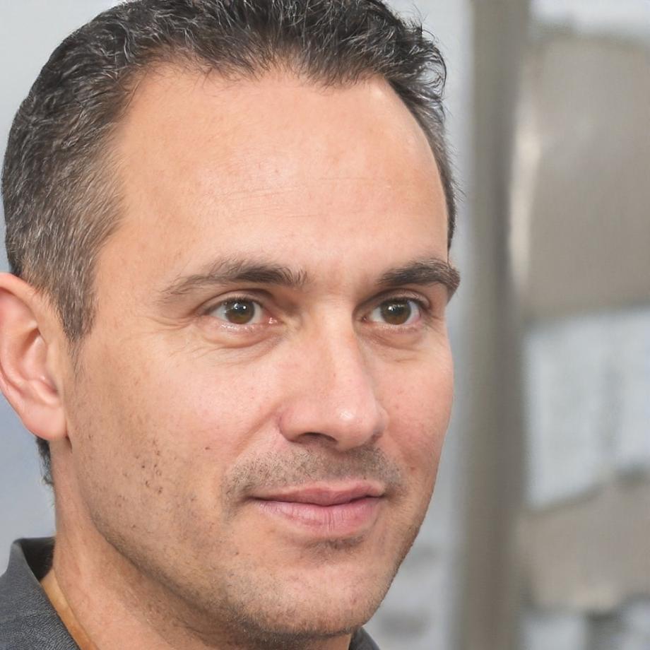 Інгвард Тротський - випускник програми